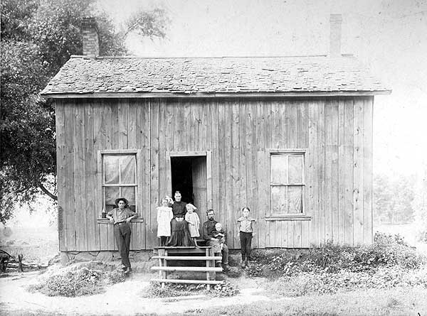 [Farmhouse in 1907]
